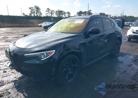 2022 Alfa Romeo Stelvio Veloce Ti Awd z USA, uszkodzony, nr VIN ZASPAKBN2N7D32284